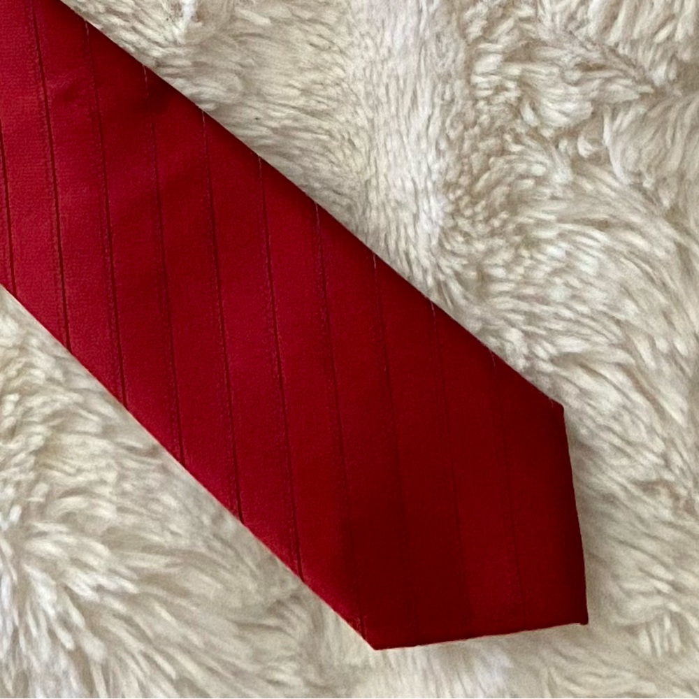 red stripped tie
